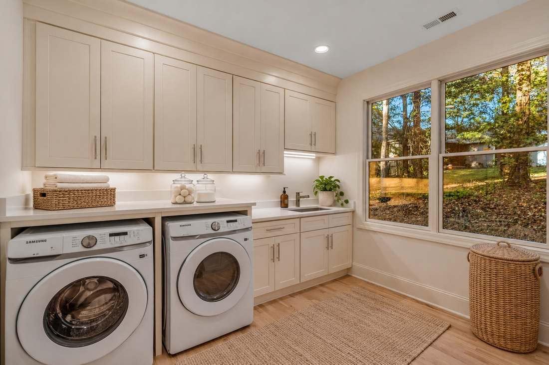 Laundry room (virtually staged)
